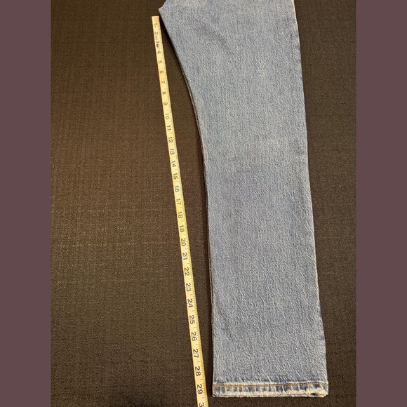 Levi's - 501 Straight Leg - Picture 4 of 5